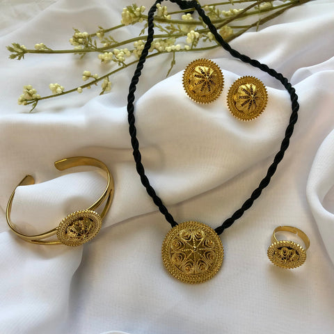 Traditional Sets ፬