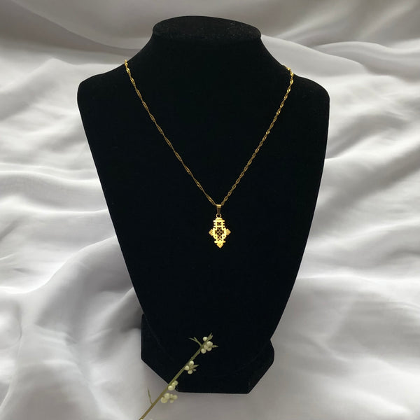 Petite Cross